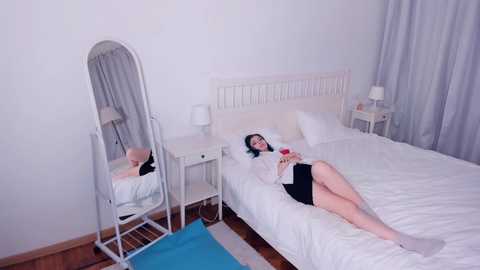 your_desssert @ chaturbate on 20230922