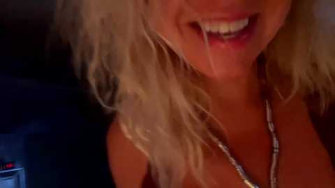 hotmom2222 @ chaturbate on 20230924
