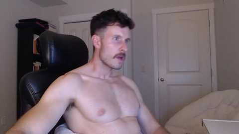 lancellot99 @ chaturbate on 20230924