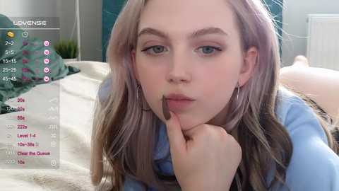 small_blondee @ chaturbate on 20230924