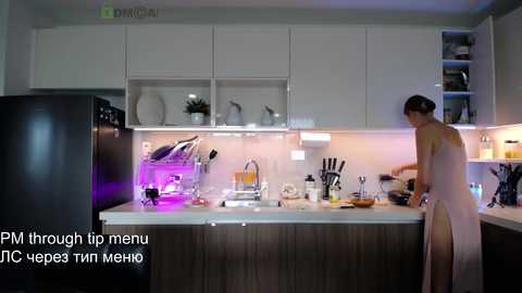 Media: anna_shine_ Chaturbate 2023-09-25 09:43:00