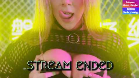 Media: mia_cloudy Chaturbate 2023-09-25 17:42:00