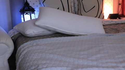Media: ella_twinkle Chaturbate 2023-09-26 19:28:00