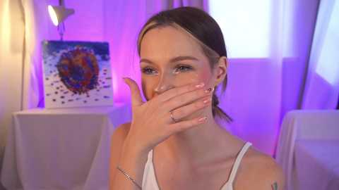 Media: kateuwugirl Chaturbate 2023-09-26 04:22:00