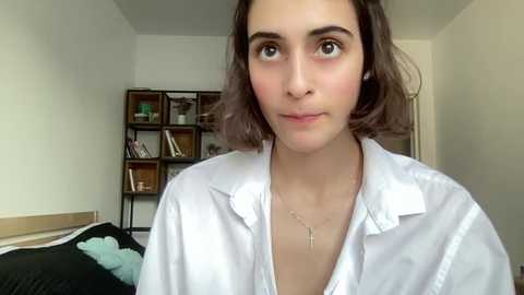 Media: crown_of_vice01 Chaturbate 2023-09-27 15:04:00