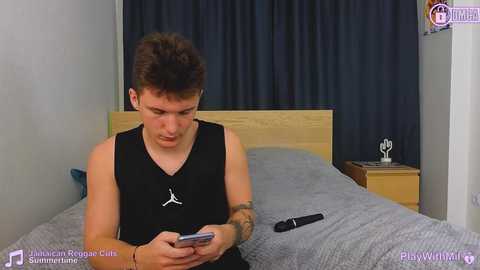Media: playwithmil Chaturbate 2023-09-27 19:29:00