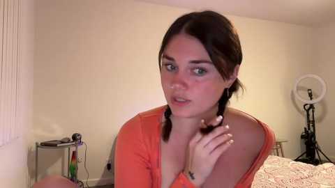 Media: queencassidyy Chaturbate 2023-09-27 03:56:00