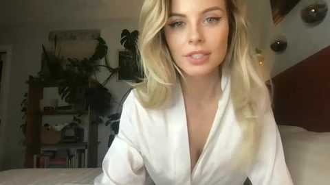 Media: themarilynm Chaturbate 2023-09-27 02:44:00