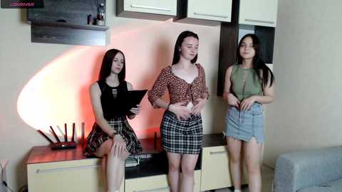 Media: renae_tom Chaturbate 2023-09-28 16:21:00