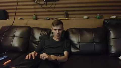 Media: ethansxxx Chaturbate 2023-09-29 02:58:00