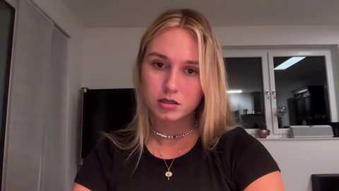 Media: sarahsapling Chaturbate 2023-09-29 18:23:00