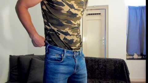 mewtwo__ @ chaturbate on 20230930