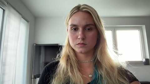 Media: sarahsapling Chaturbate 2023-09-30 11:59:00