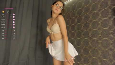 laurawhitea @ chaturbate on 20231001