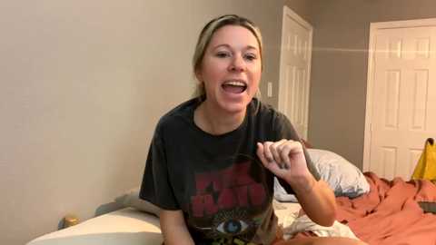 Media: texas_blonde Chaturbate 2023-10-01 16:24:00