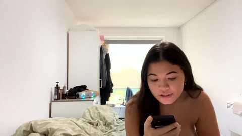 emma_and_harry_ @ chaturbate on 20231002