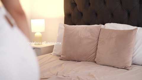 Media: naughtysammx Chaturbate 2023-10-02 13:41:00