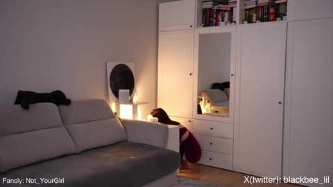 Media: _blackbee_ Chaturbate 2023-10-03 19:20:00