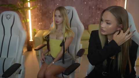 Media: anabel054 Chaturbate 2023-10-03 15:05:00