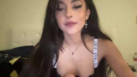 Media: brownmeow Chaturbate 2023-10-03 13:12:00