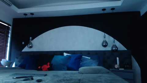 Media: charlotte_germanotta_ Chaturbate 2023-10-03 16:48:00