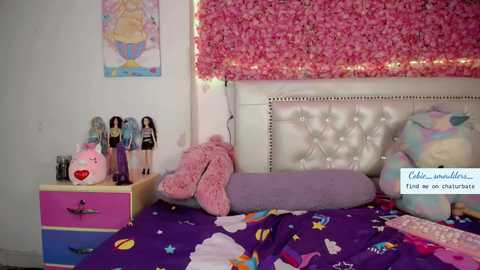Media: cobie_smoulders_ Chaturbate 2023-10-03 02:25:00