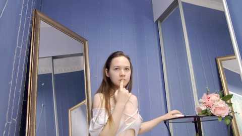 Media: kriskras__ Chaturbate 2023-10-03 05:52:00