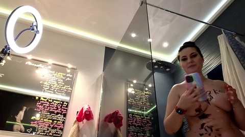 Media: laurenbrite Chaturbate 2023-10-03 06:14:00
