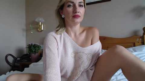 Media: mallinia Chaturbate 2023-10-03 16:20:00