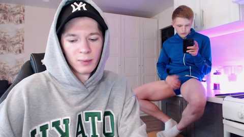 Media: mikewate Chaturbate 2023-10-03 10:23:00