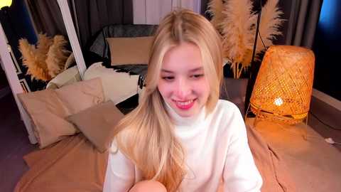 Media: milablush Chaturbate 2023-10-04 11:58:00