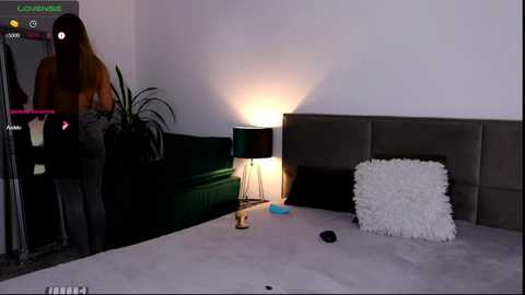 Media: ginnybabe_ Chaturbate 2023-10-05 14:04:00
