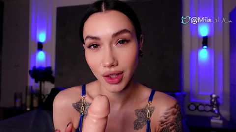 Media: miladenver Chaturbate 2023-10-05 07:25:00