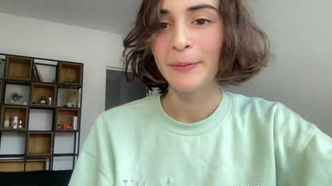 Media: wonderland_stia Chaturbate 2023-10-05 09:13:00