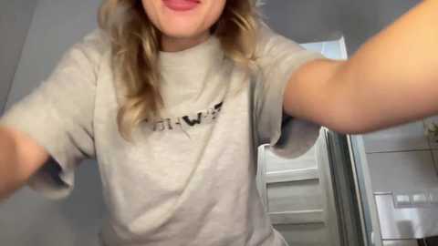 Media: angel_from_sky Chaturbate 2023-10-06 10:24:00