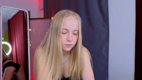 Media: appr0ved Chaturbate 2023-10-06 09:18:00