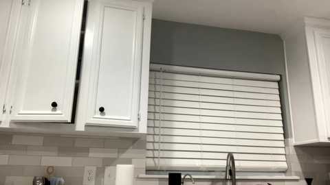 Media: texas_blonde Chaturbate 2023-10-06 03:22:00