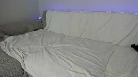 Media: miss_candy__ Chaturbate 2023-10-07 04:51:00