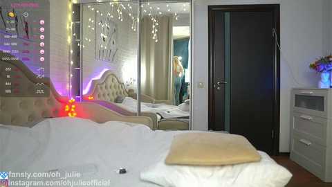 Media: oh_julie Chaturbate 2023-10-07 08:02:00