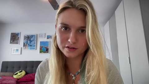 Media: sarahsapling Chaturbate 2023-10-07 11:57:00
