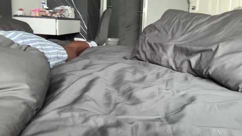 Media: asiangirlandwhiteguy Chaturbate 2023-10-08 04:50:00