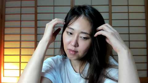 Media: maybenanako Chaturbate 2023-10-08 10:23:00