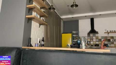 Media: mia_cloudy Chaturbate 2023-10-08 21:29:00