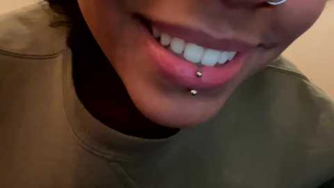 sapphire_honest @ chaturbate on 20231008