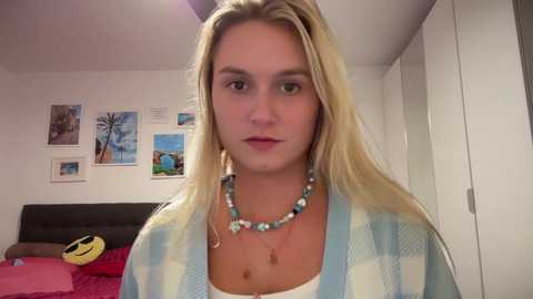 Media: sarahsapling Chaturbate 2023-10-08 18:56:00