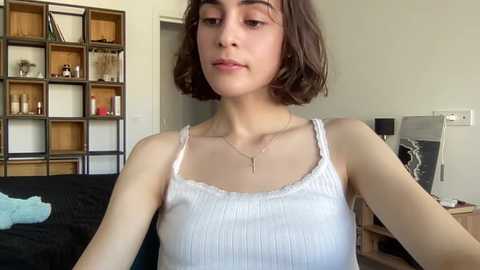 Media: wonderland_stia Chaturbate 2023-10-08 08:30:00