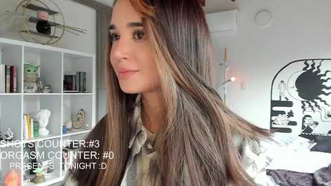 Media: lonelly_lolly98 Chaturbate 2023-10-09 18:39:00