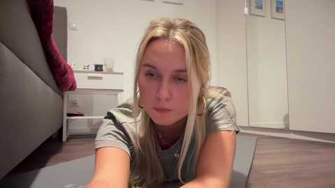 Media: sarahsapling Chaturbate 2023-10-09 19:46:00