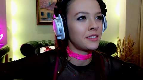 Media: _demi_dee_ Chaturbate 2023-10-10 19:25:00