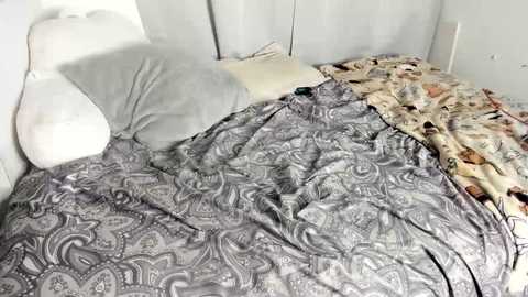 Media: bigpussypump Chaturbate 2023-10-10 10:46:00